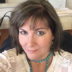 Meet your Posher, Traci